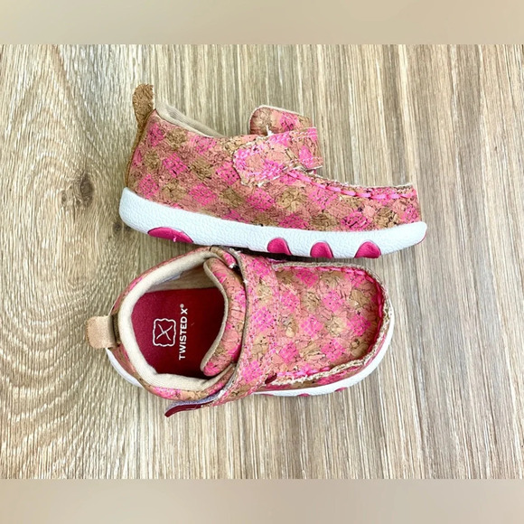 Twisted X Infant's Driving Moc- Tan and Pink, 5M EUC - Picture 4 of 6